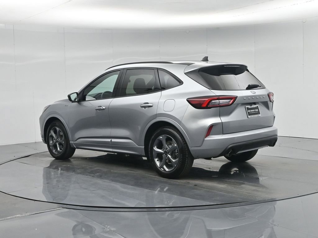 Certified 2024 Ford Escape ST-Line w/ Cold Weather Package image 27
