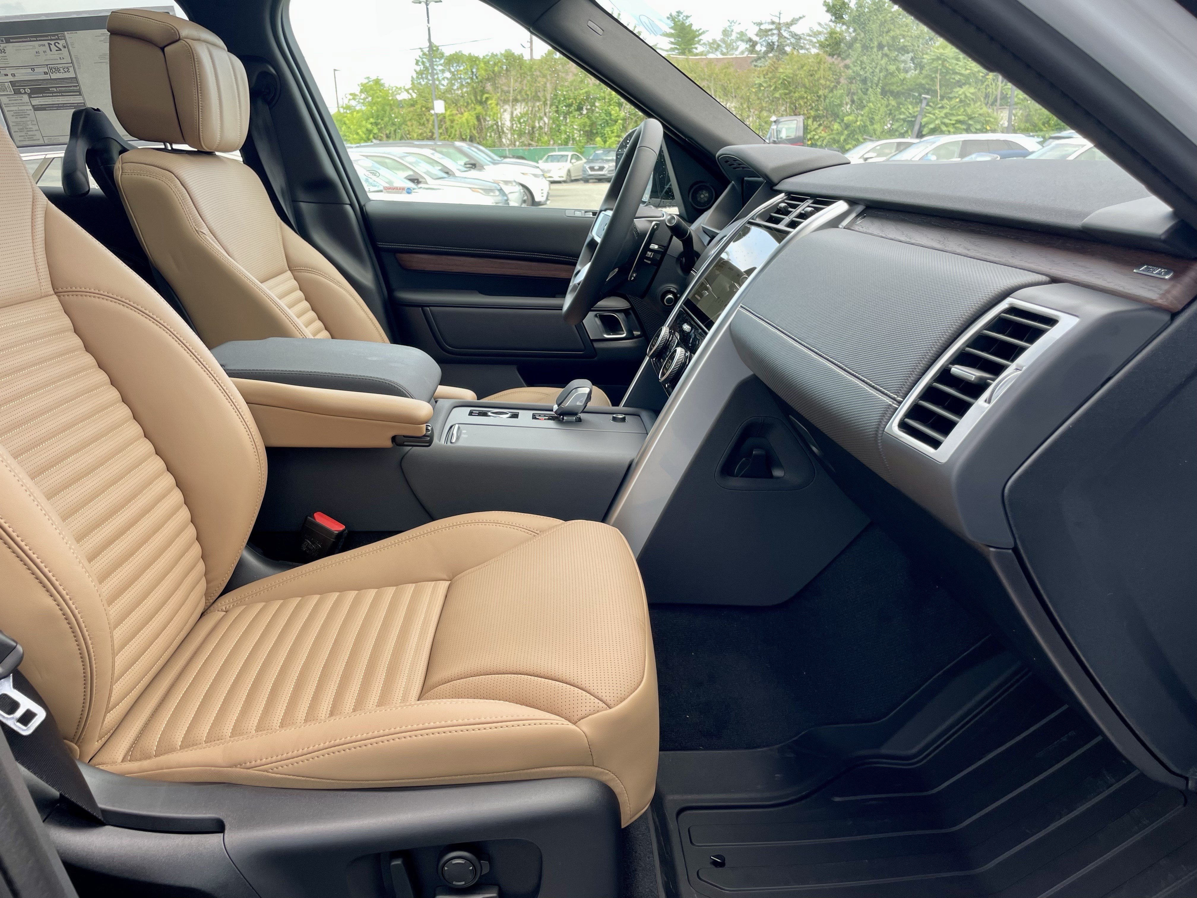 New 2026 Land Rover Discovery Dynamic SE AWD/4WD image 15