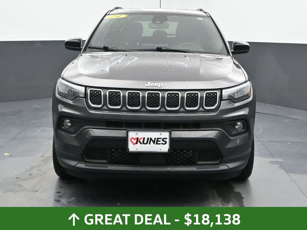Used 2024 Jeep Compass Latitude image 5