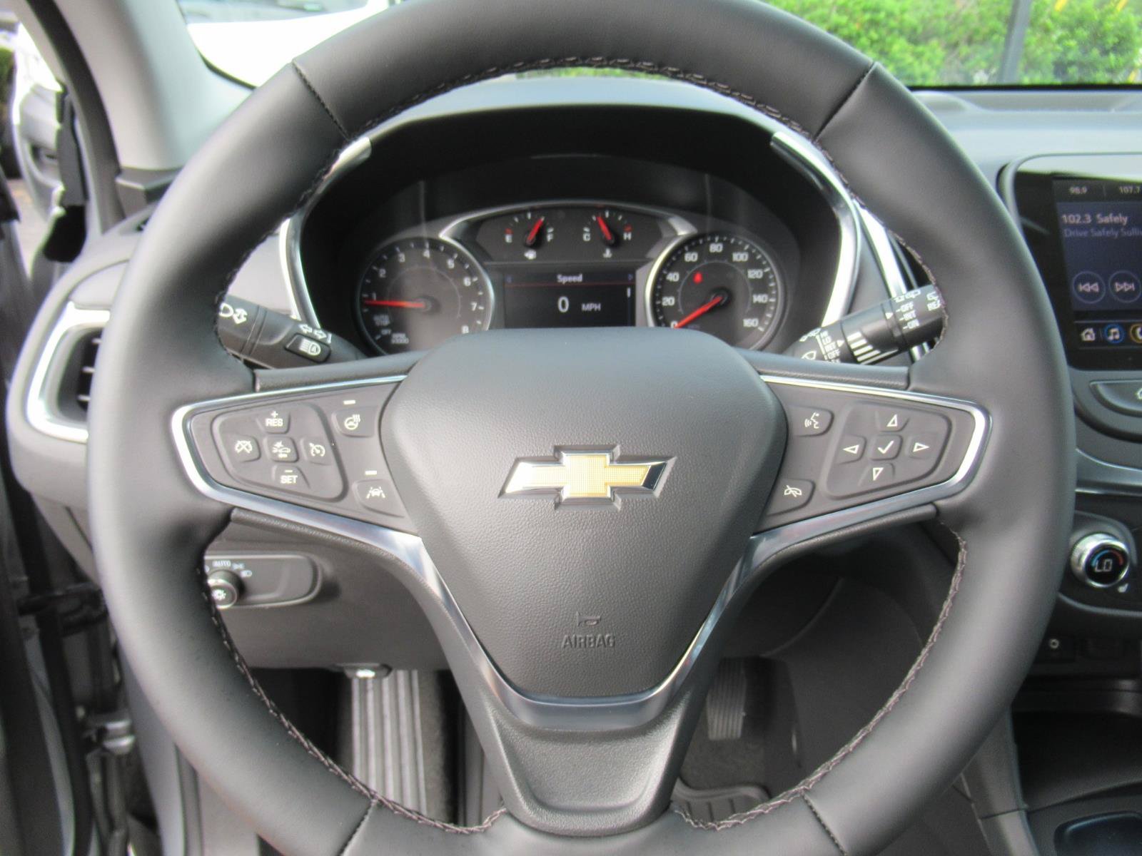 Used 2024 Chevrolet Equinox LT FWD image 22