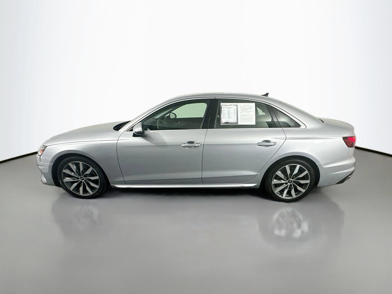 Used 2021 Audi A4 2.0T Premium w/ Convenience Package AWD/4WD image 4