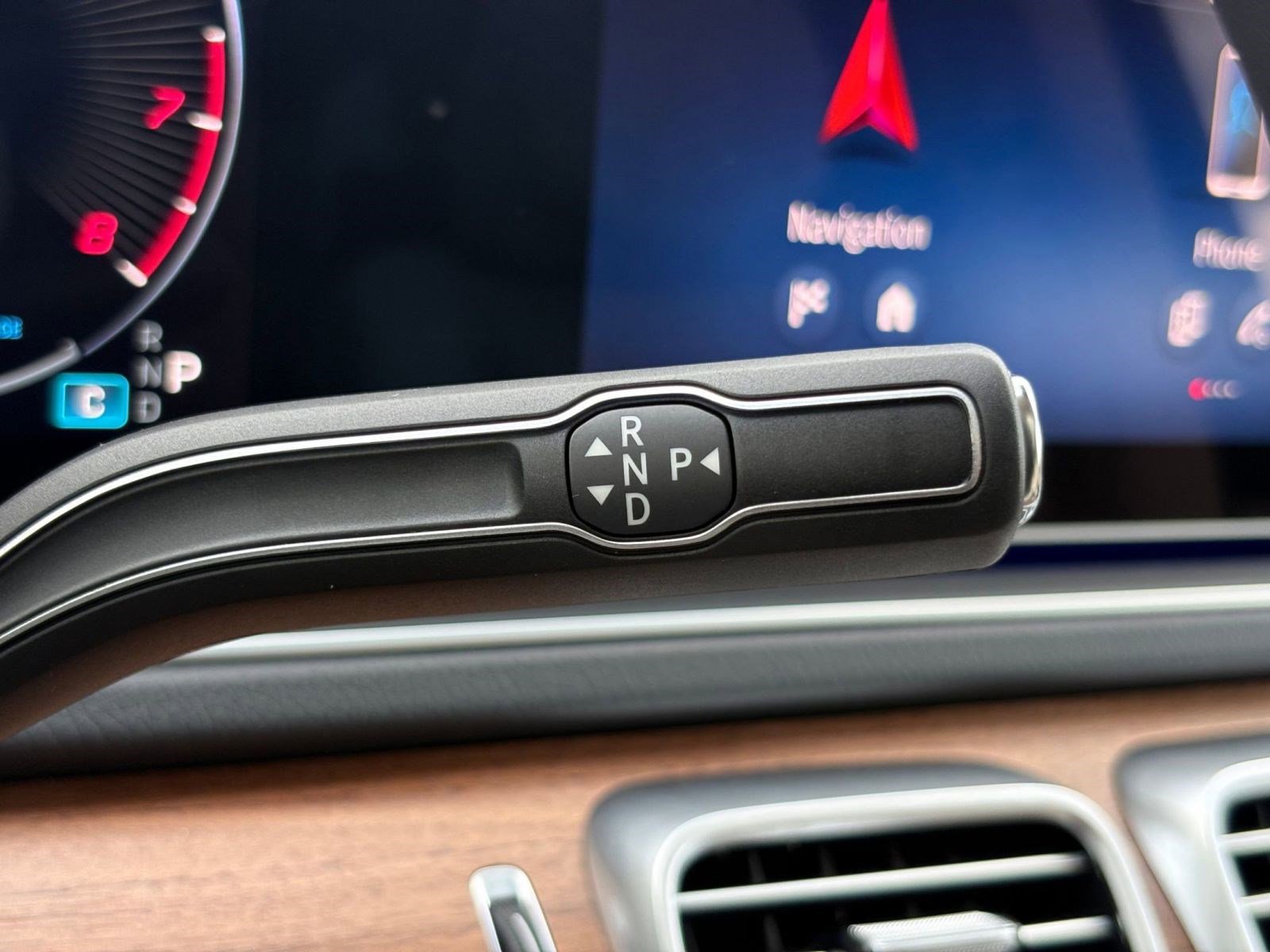 New 2026 Mercedes-Benz GLS 580 4MATIC image 16