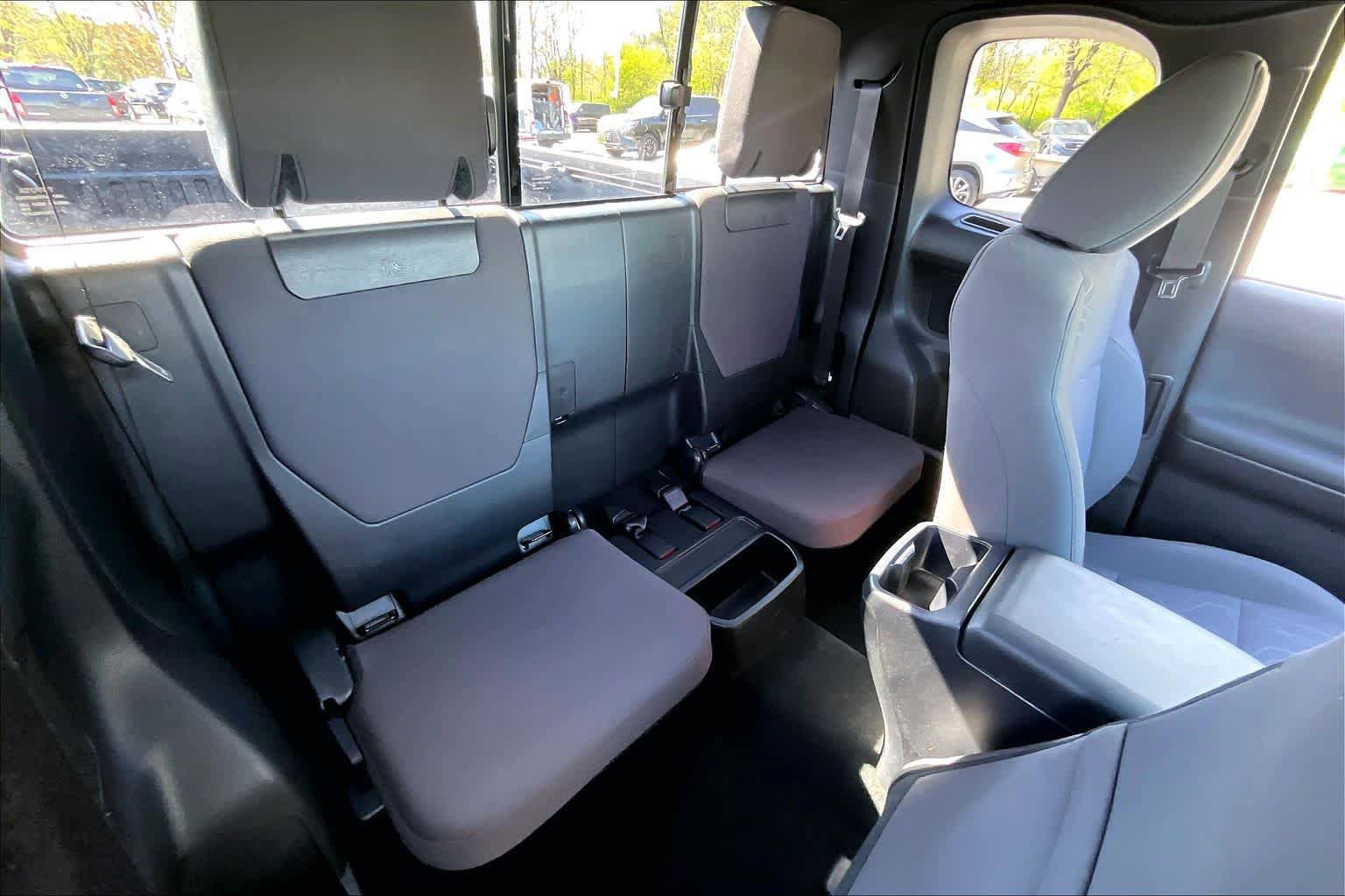 Used 2017 Toyota Tacoma TRD Sport w/ Tow Package (A/T) image 20