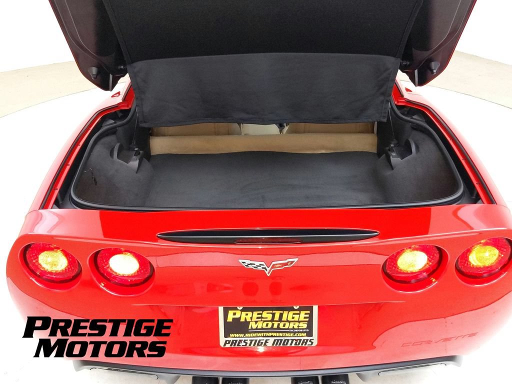 Used 2007 Chevrolet Corvette Coupe w/ Preferred Equipment Group RWD image 26