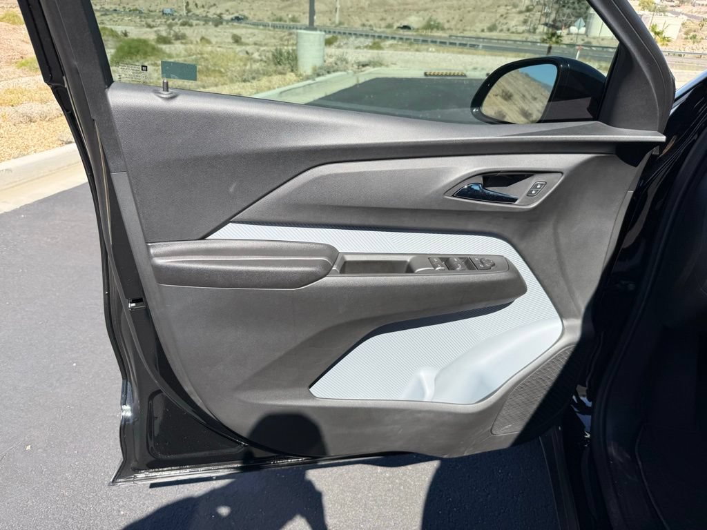 New 2027 Chevrolet Bolt RS FWD image 20