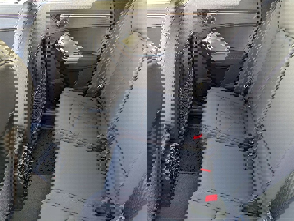 New 2025 Audi Q3 2.0T Premium image 30