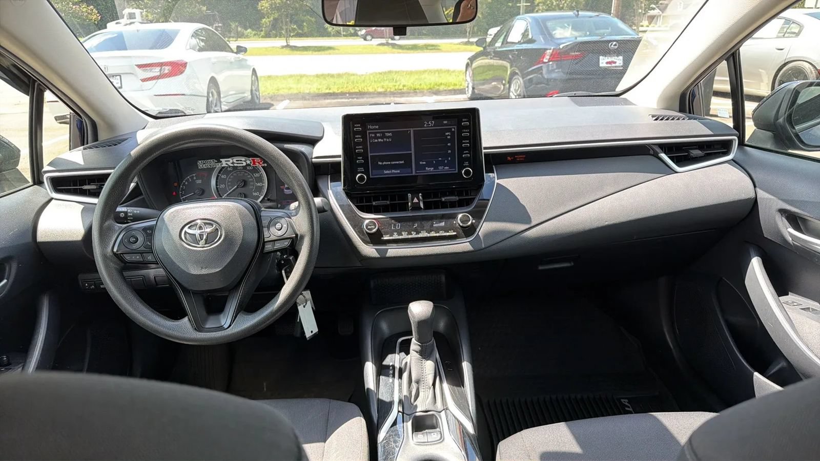Used 2020 Toyota Corolla LE FWD image 8