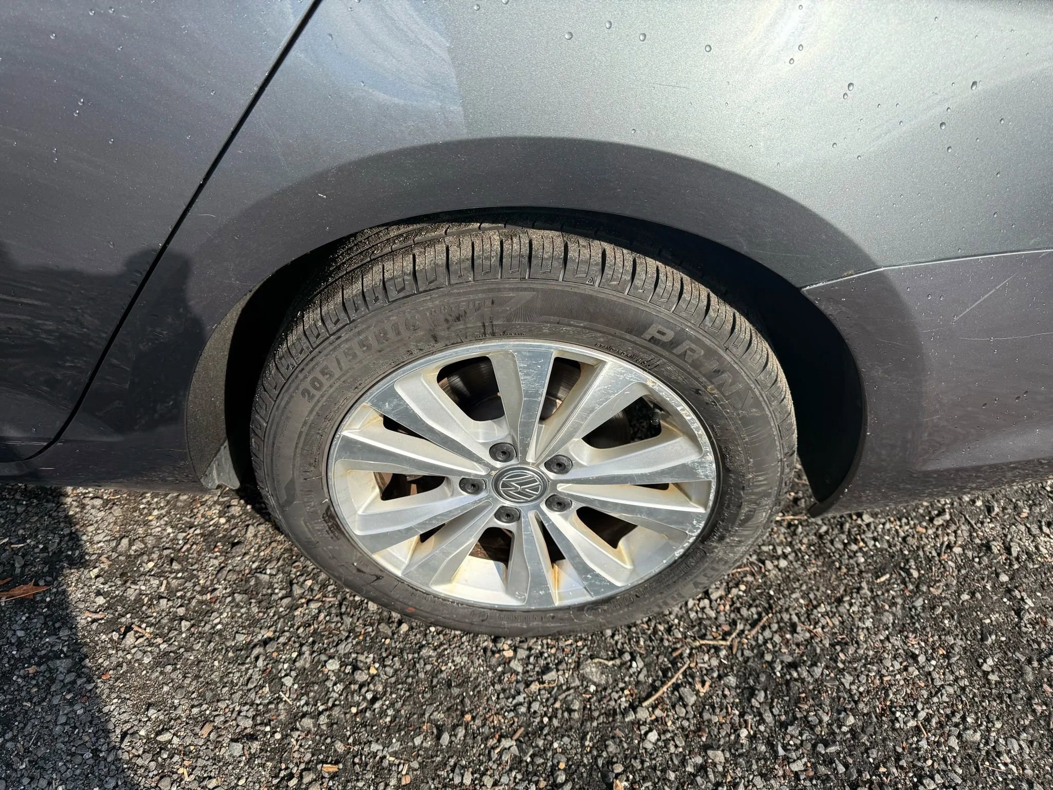 Used 2017 Volkswagen Golf S image 12