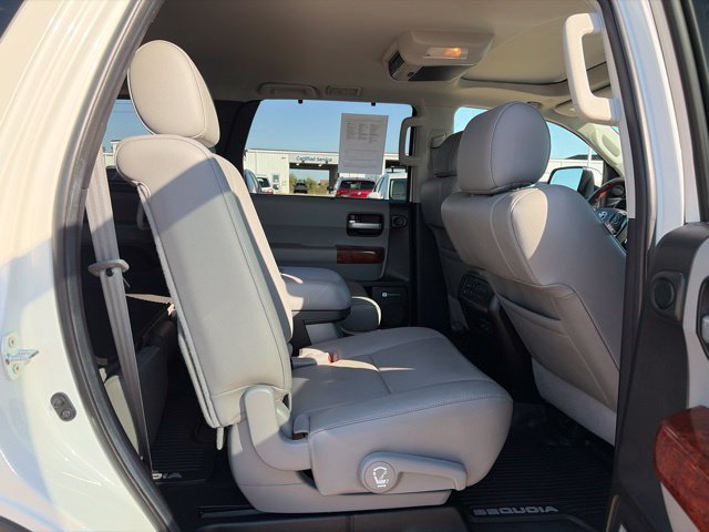 Used 2021 Toyota Sequoia Platinum AWD/4WD image 50