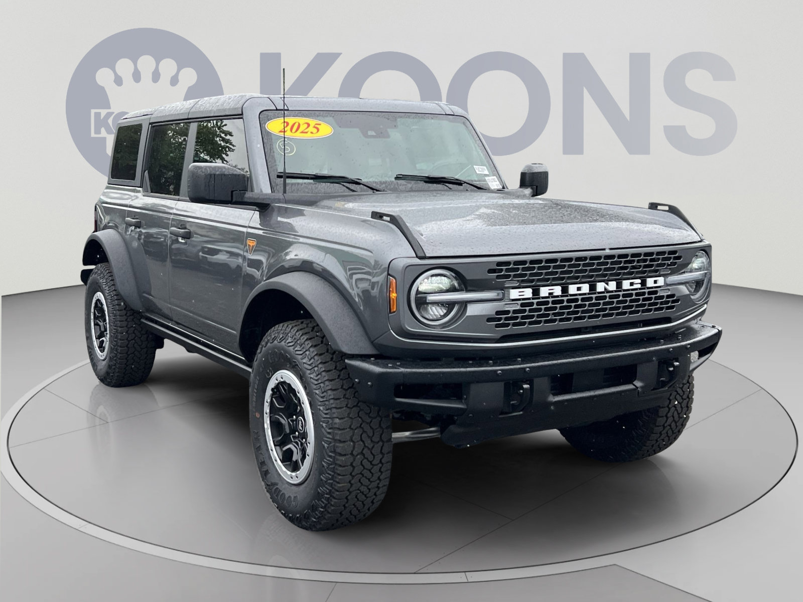 New 2025 Ford Bronco Badlands w/ Sasquatch Package AWD/4WD image 2