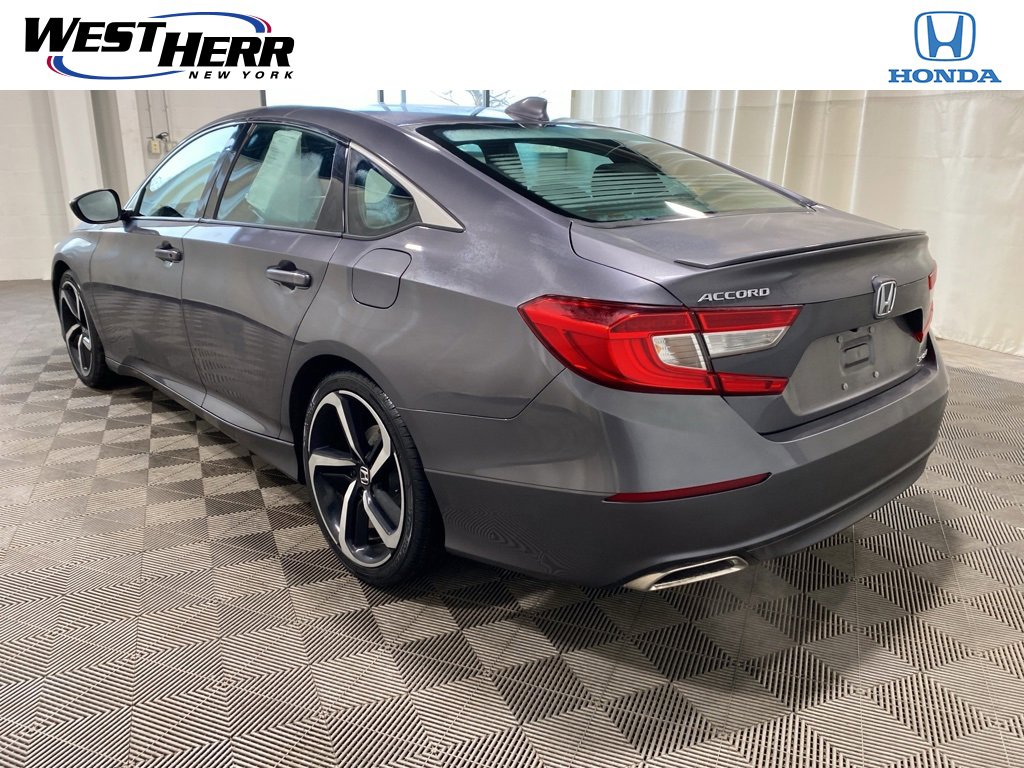 Used 2018 Honda Accord Sport image 5