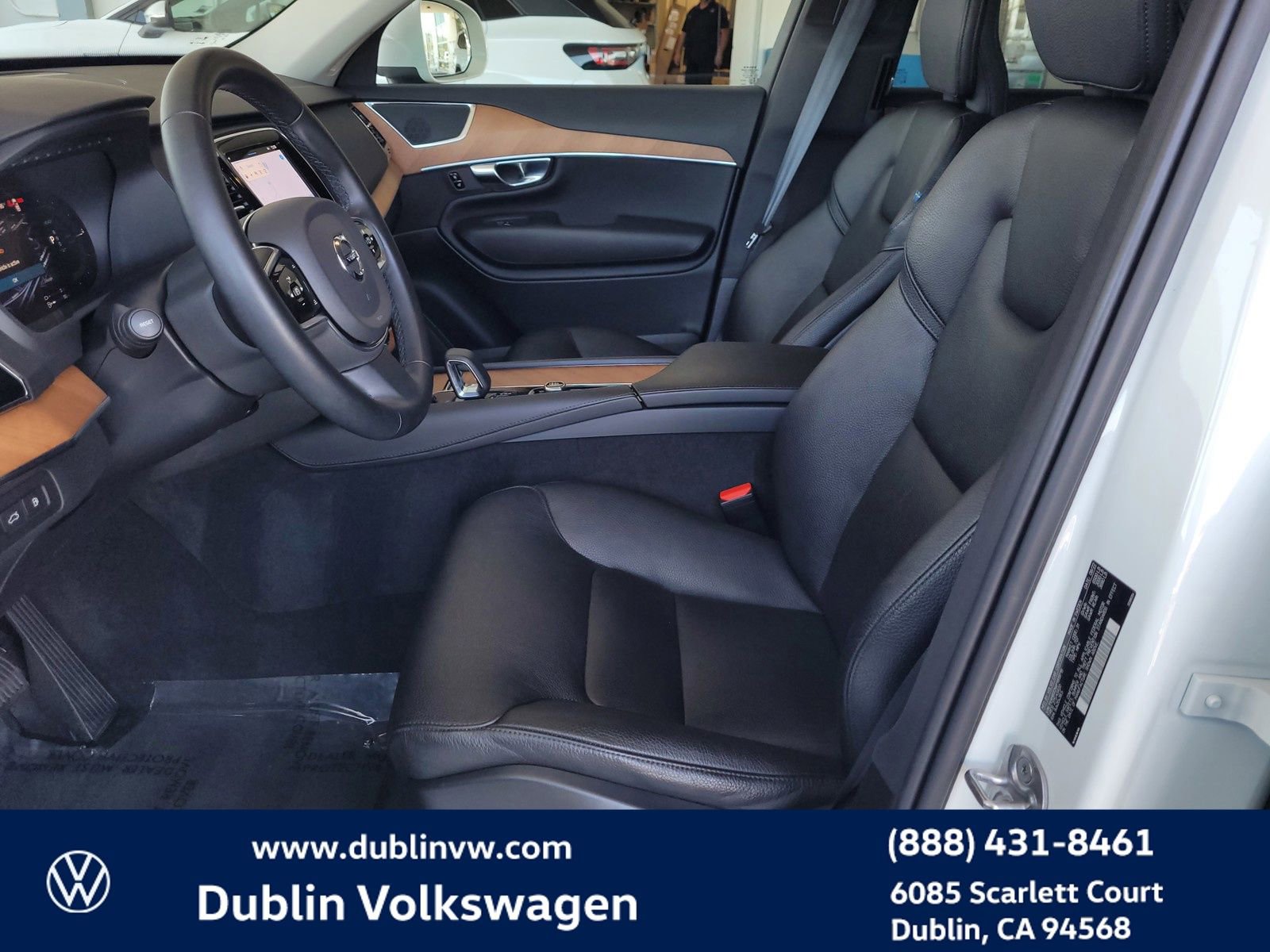 Used 2023 Volvo XC90 T8 Plus image 17