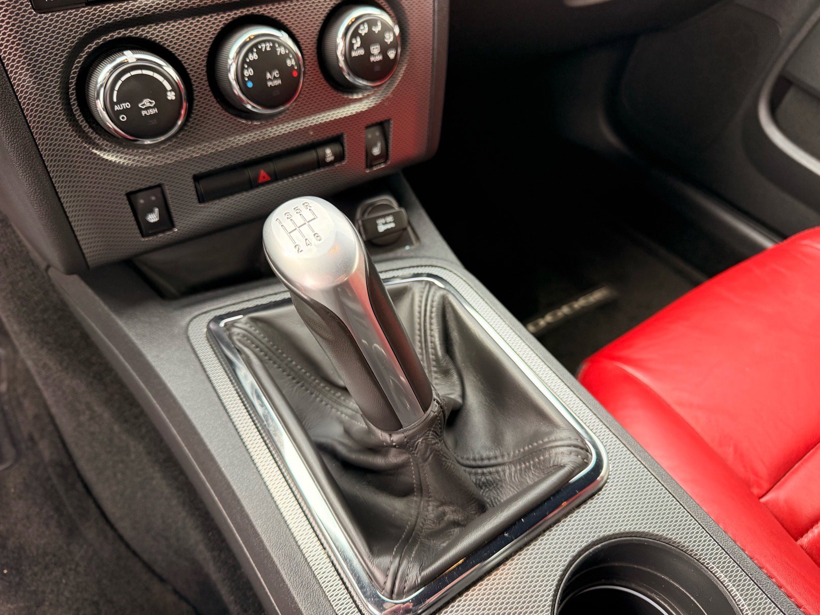 Used 2013 Dodge Challenger R/T Plus image 21