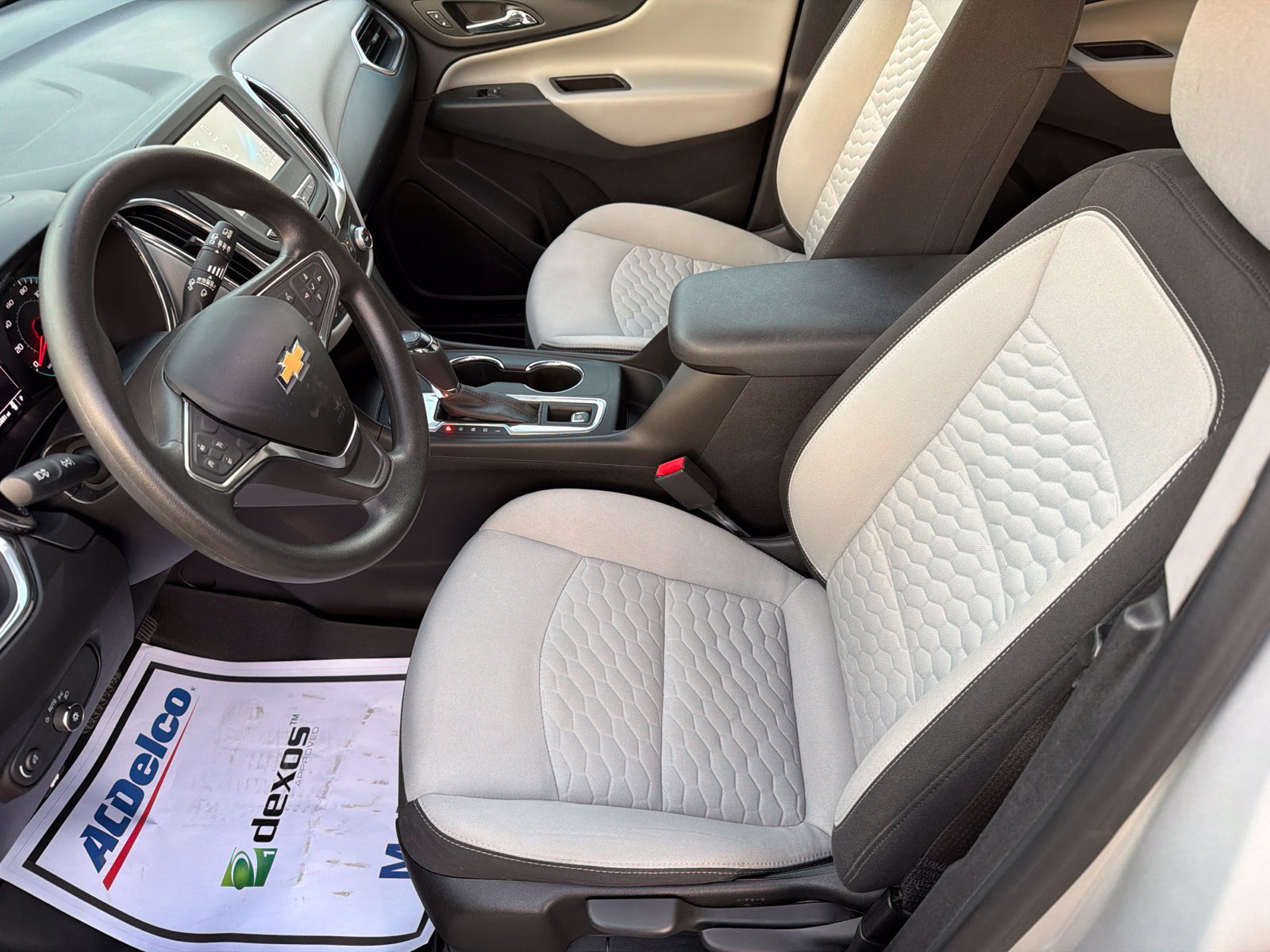 Used 2018 Chevrolet Equinox LS FWD image 28