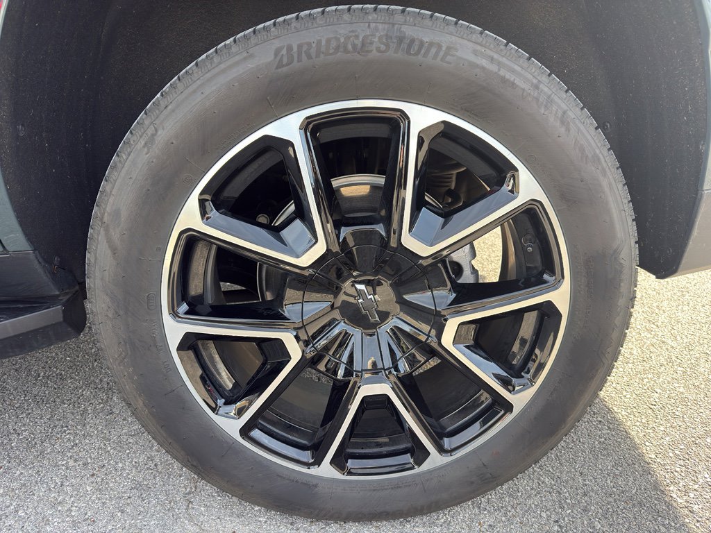 Used 2025 Chevrolet Tahoe RST w/ Comfort Package image 20