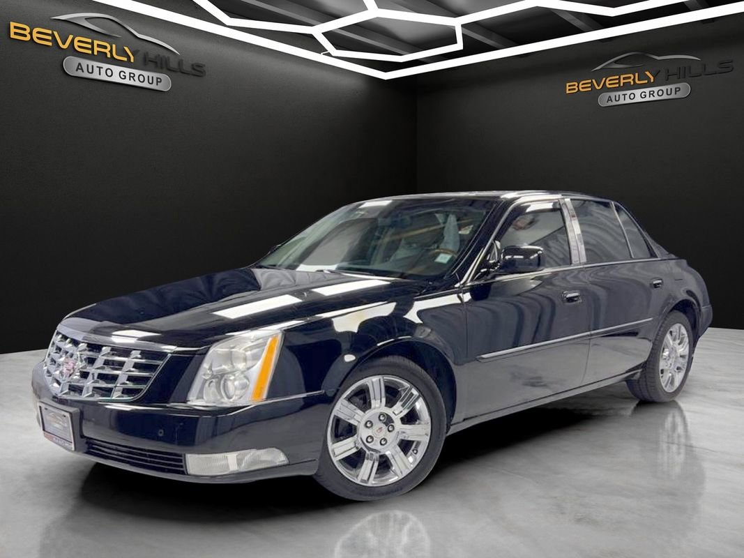 Used 2011 Cadillac DTS Platinum image 1