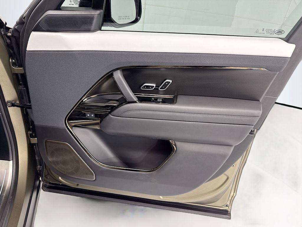 Used 2024 Land Rover Range Rover Sport SV Edition One Carbon Bronze image 24