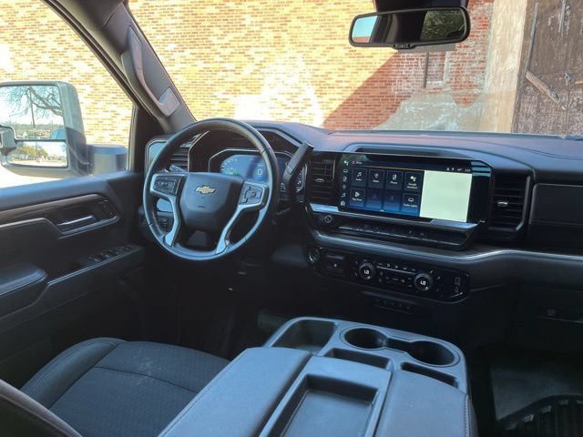 Used 2024 Chevrolet Silverado 3500 LT w/ Convenience Package AWD/4WD image 32