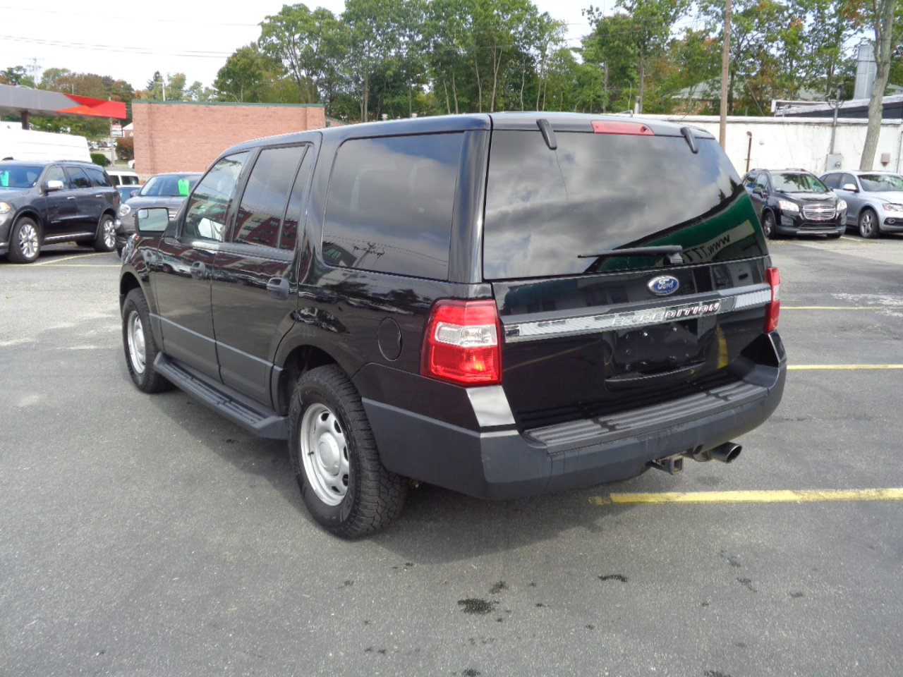 Used 2016 Ford Expedition XL image 3