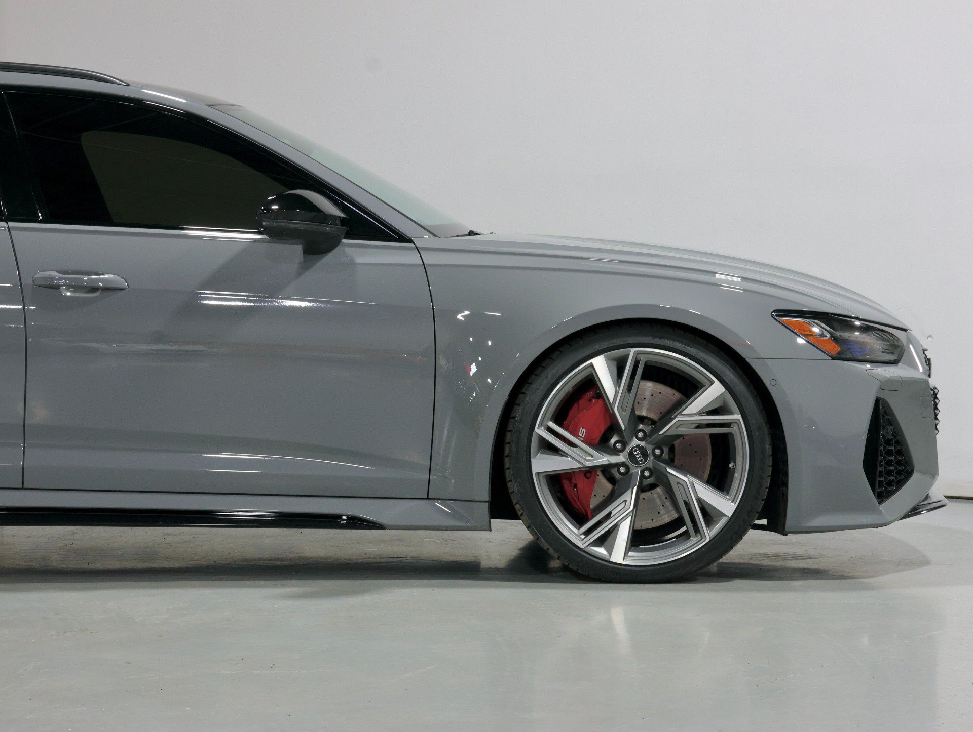 Used 2021 Audi RS 6 AWD/4WD image 27