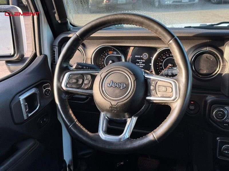 Used 2022 Jeep Wrangler Unlimited Sahara AWD/4WD image 17