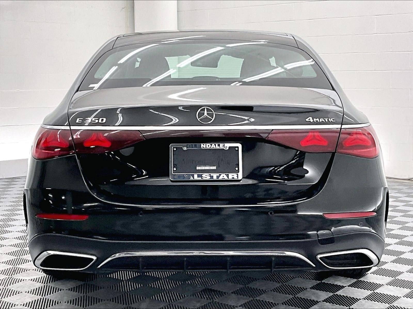 Certified 2025 Mercedes-Benz E 350 4MATIC Sedan image 3