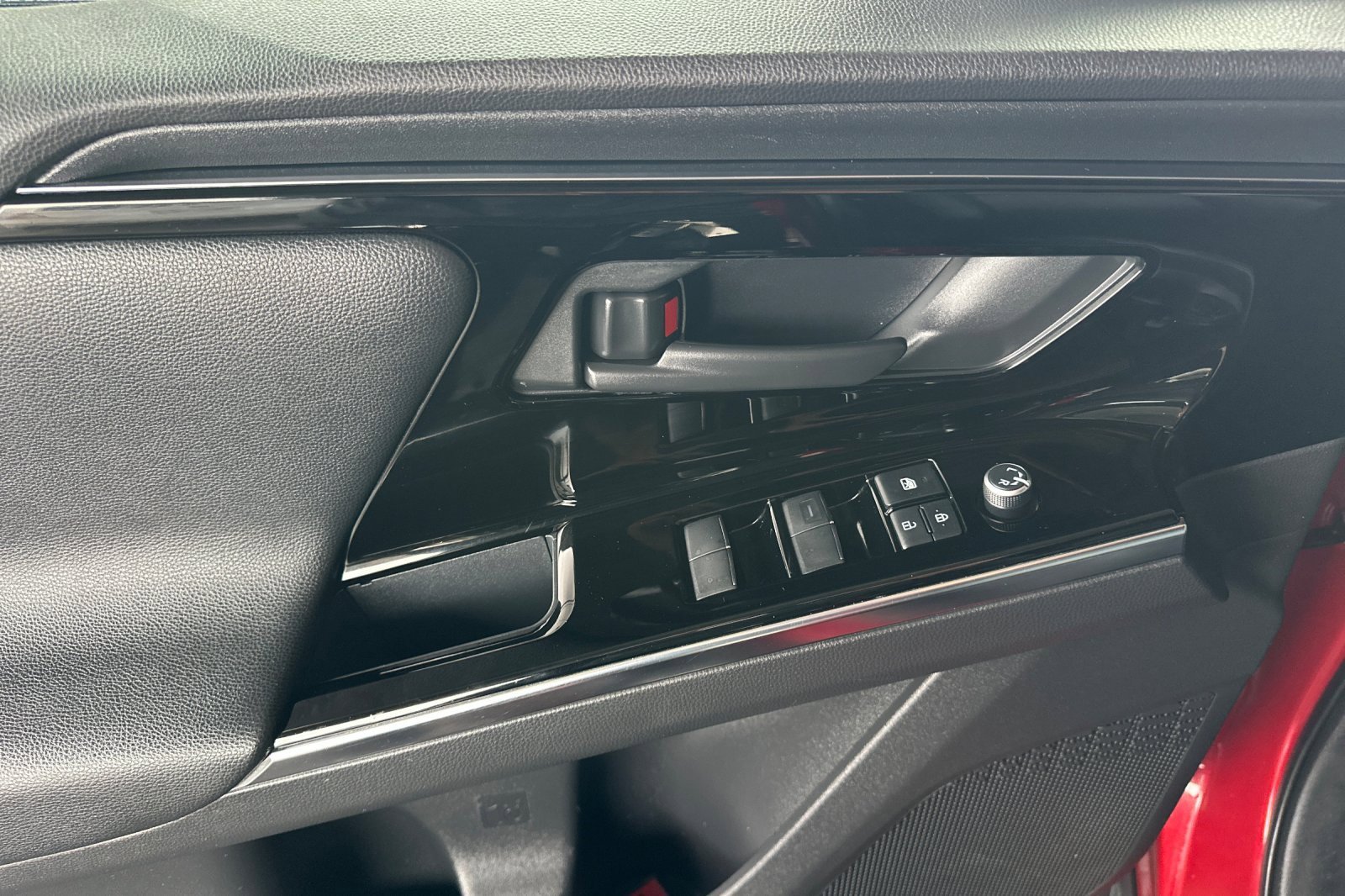 Used 2023 Toyota bZ4X Limited image 13