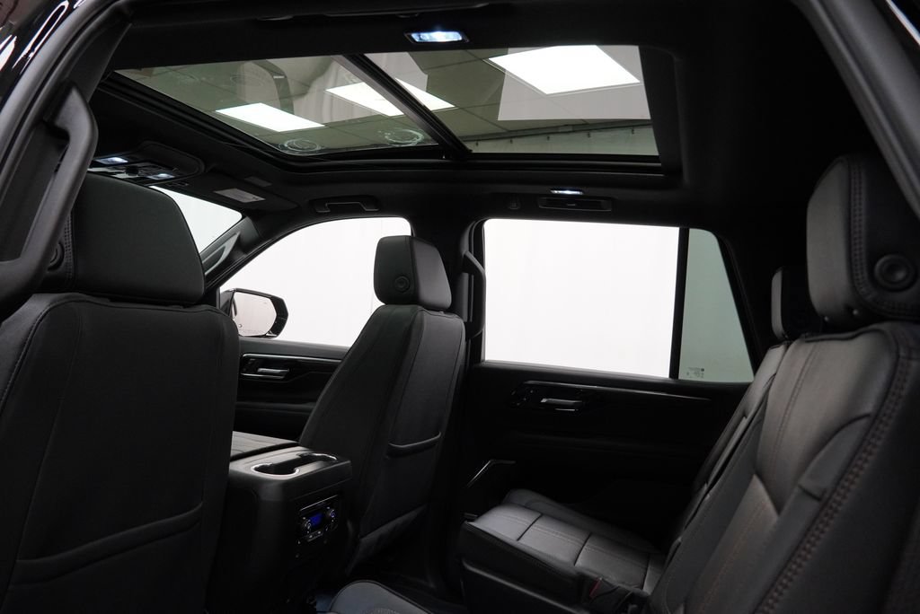 New 2026 Chevrolet Tahoe High Country AWD/4WD image 14