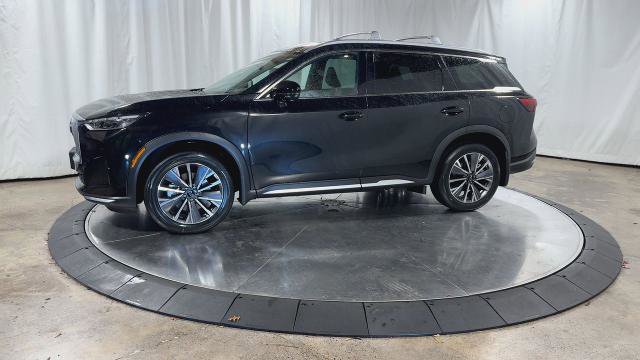 Certified 2026 INFINITI QX60 Luxe w/ Cargo Package AWD/4WD image 9