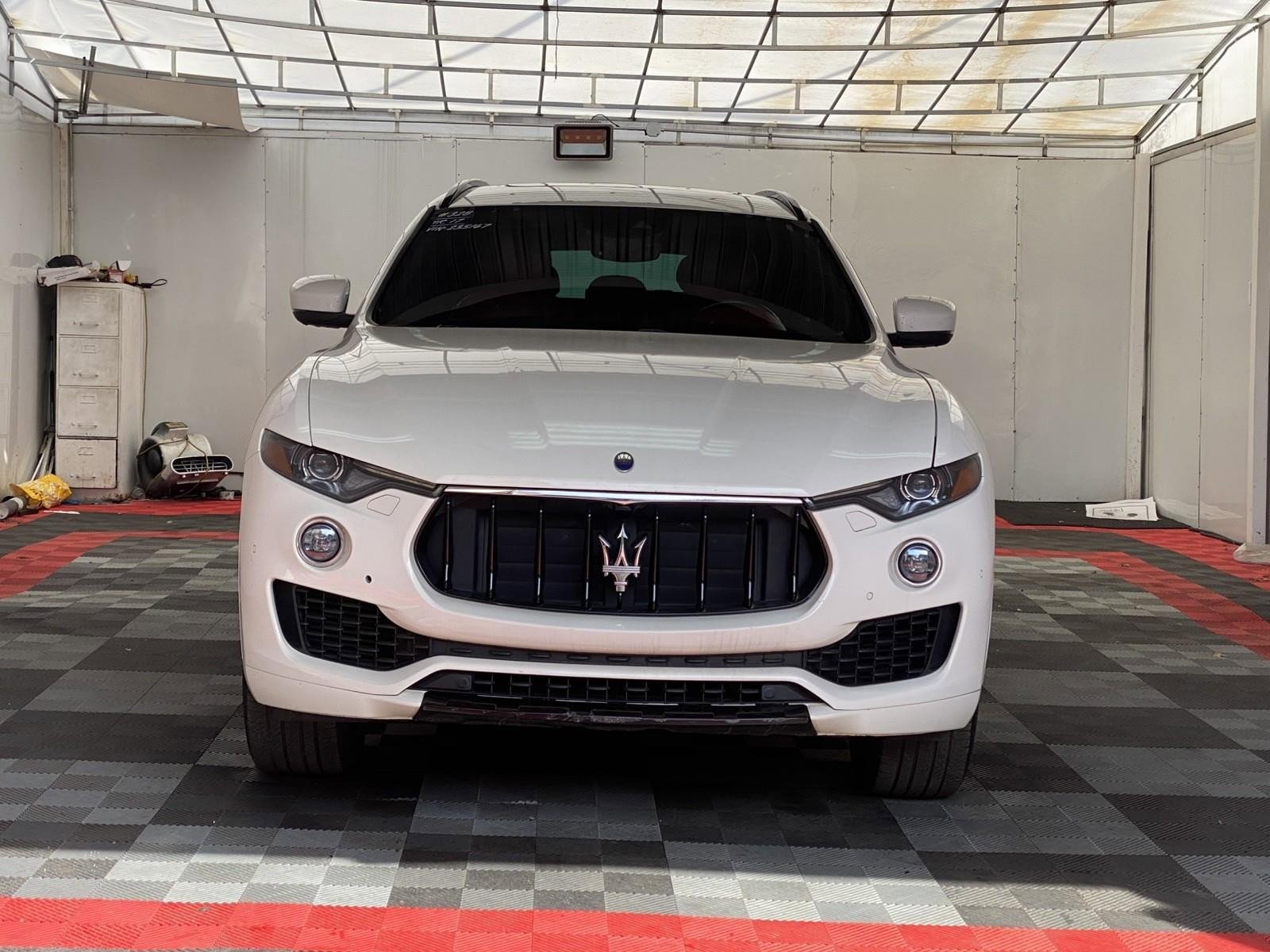 Used 2017 Maserati Levante S image 2