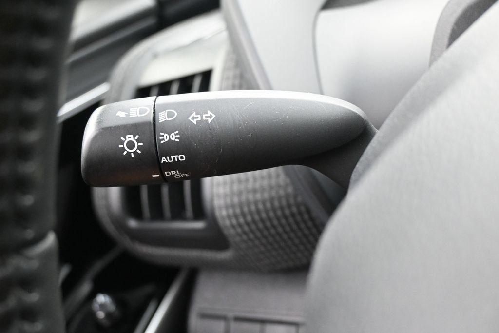 Used 2023 Toyota bZ4X AWD image 18