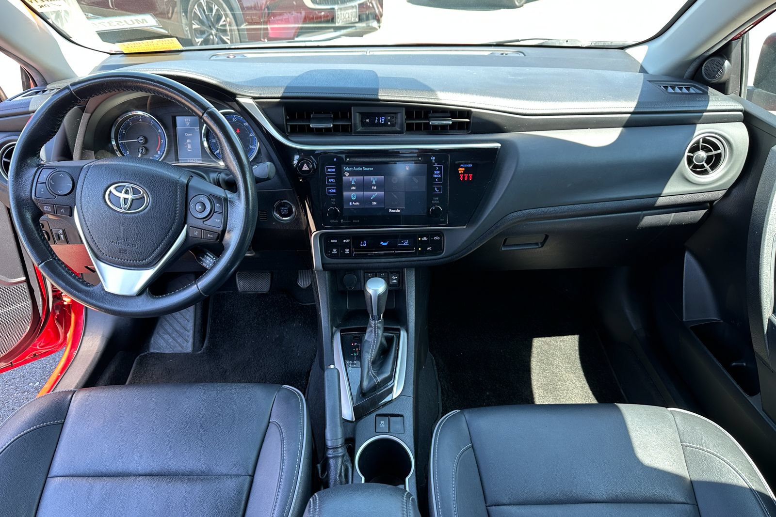Used 2019 Toyota Corolla XLE FWD image 10
