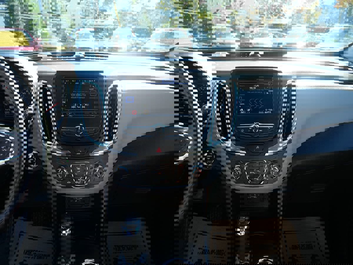 Used 2021 Chevrolet Equinox LS image 12