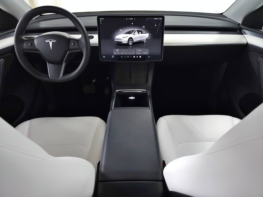 Used 2024 Tesla Model Y Long Range AWD/4WD image 14