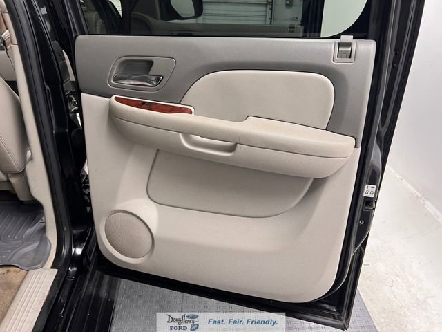 Used 2014 GMC Yukon XL SLT RWD image 34