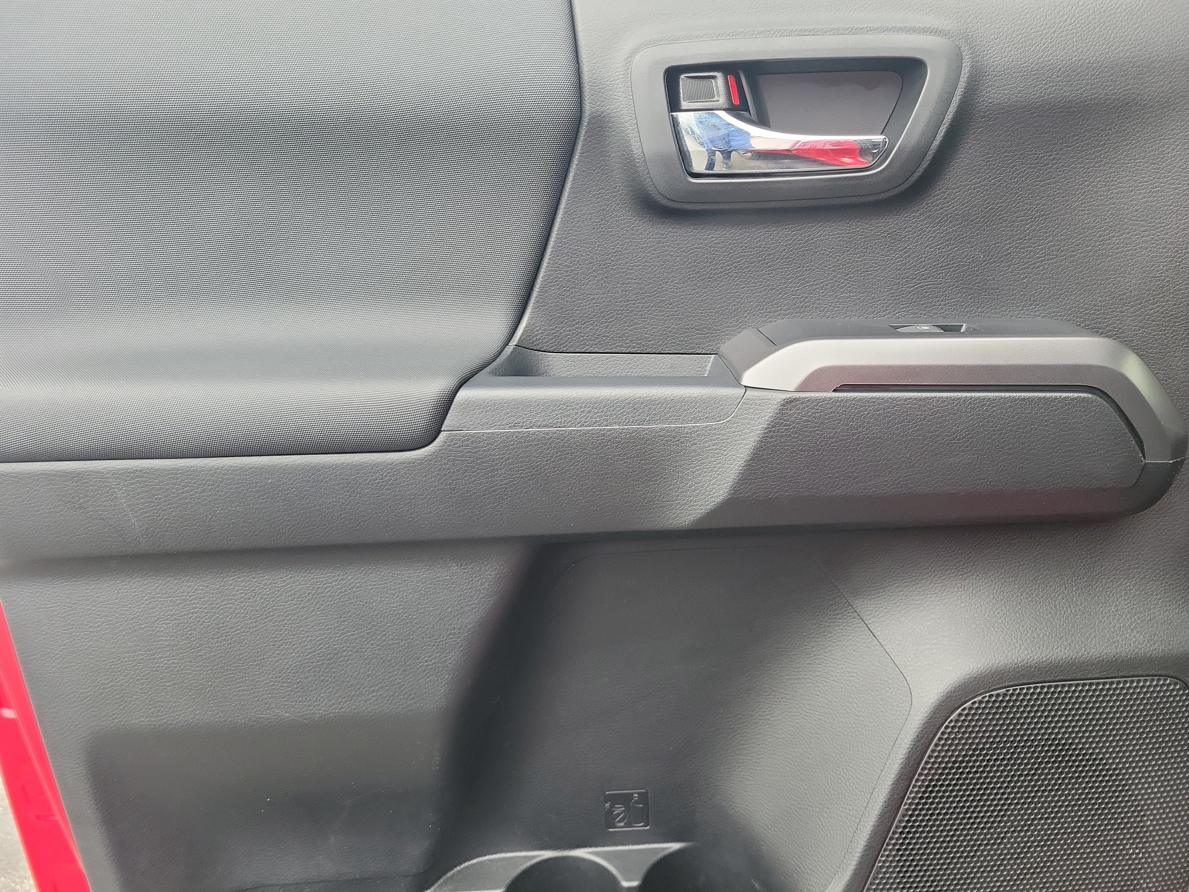 Used 2019 Toyota Tacoma TRD Sport AWD/4WD image 13