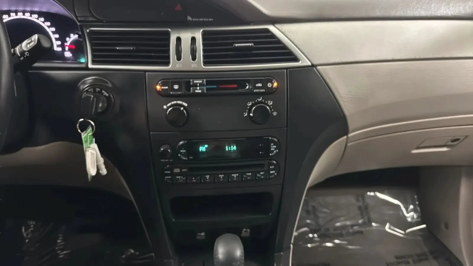 Used 2005 Chrysler Pacifica 2WD image 12