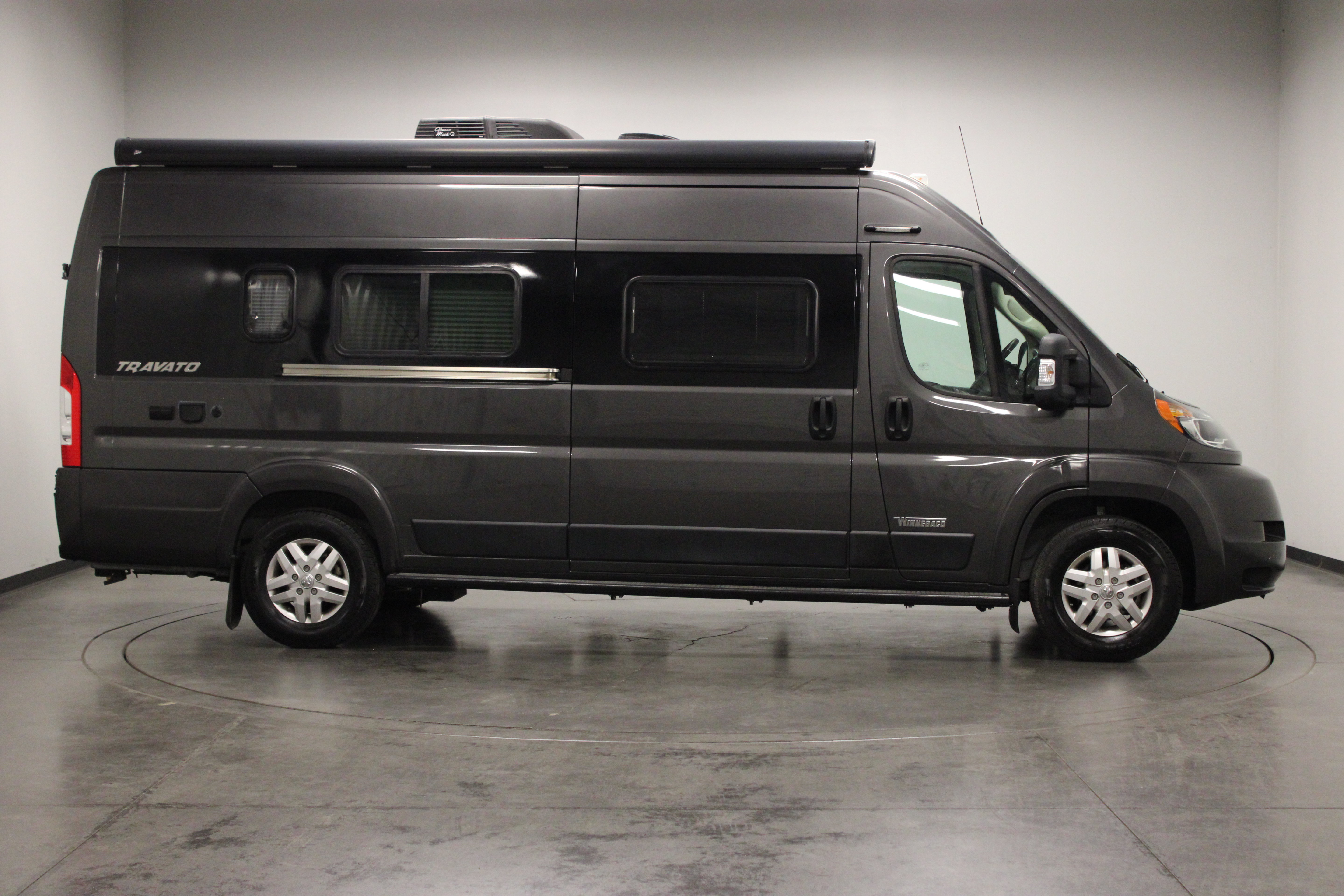 Used 2021 RAM ProMaster 3500 w/ Premium Appearance Group FWD image 9