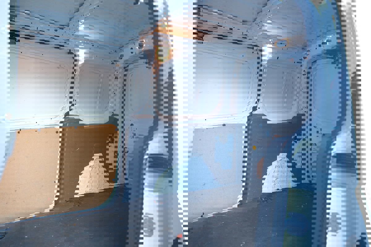 Used 2020 Ford Transit Connect XL image 29