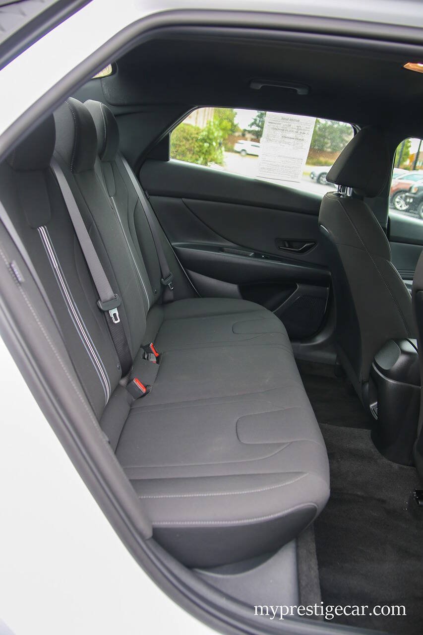 Used 2026 Hyundai Elantra Sport FWD image 23