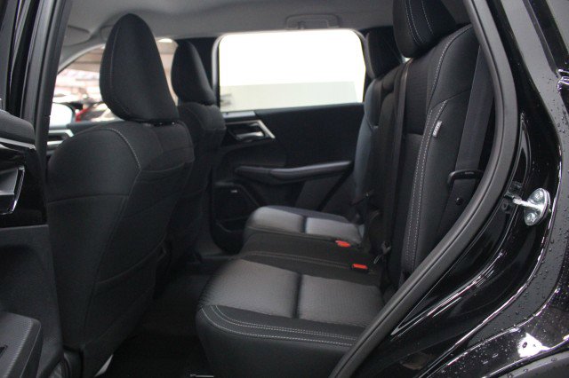 New 2026 Mitsubishi Outlander ES FWD image 24
