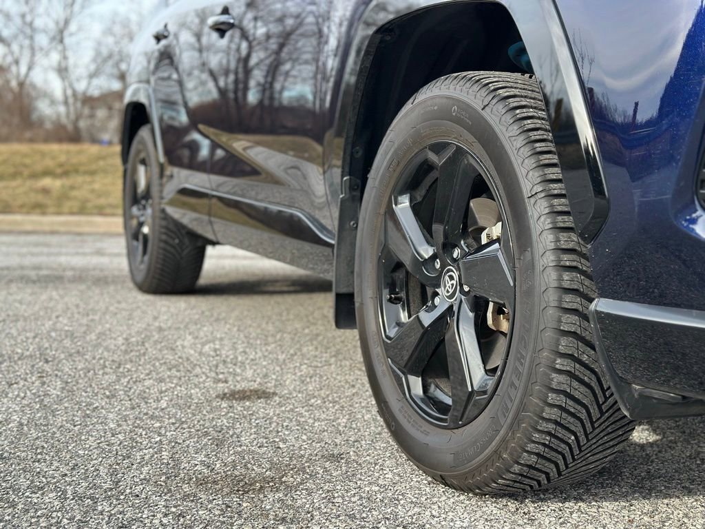 Used 2020 Toyota RAV4 XSE w/ XSE Grade Weather Package image 9