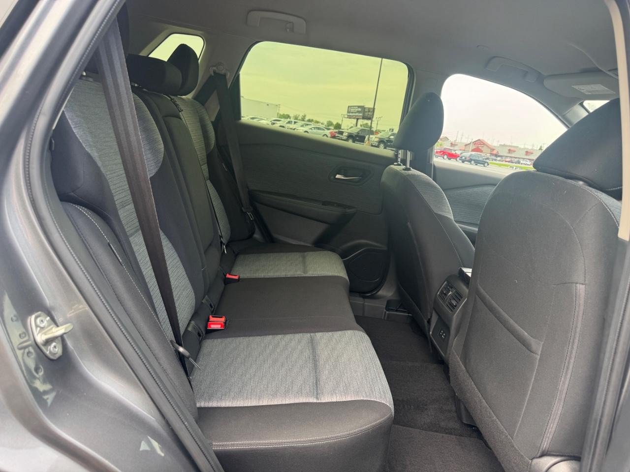 Used 2023 Nissan Rogue SV AWD/4WD image 11