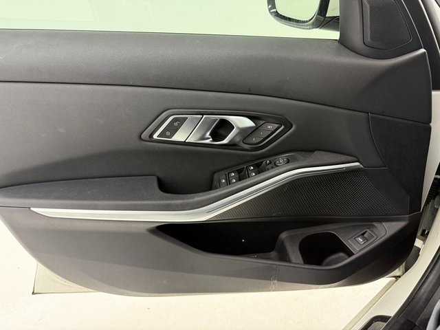 Used 2020 BMW 330i Sedan w/ Convenience Package image 15