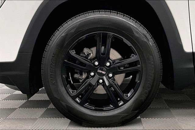 Used 2023 GMC Terrain AT4 w/ Infotainment Package II image 10