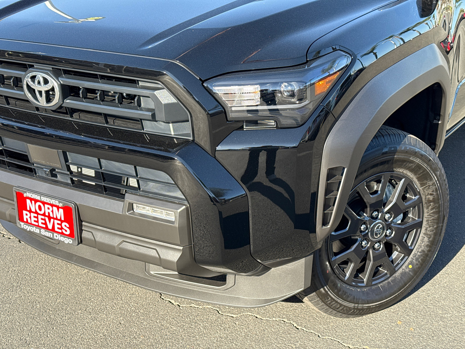 New 2026 Toyota 4Runner SR5 AWD/4WD image 3