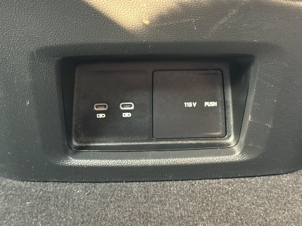 Used 2024 Volkswagen Atlas SE AWD/4WD image 28