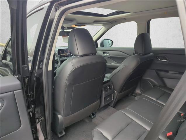 New 2026 Nissan Rogue SV image 15