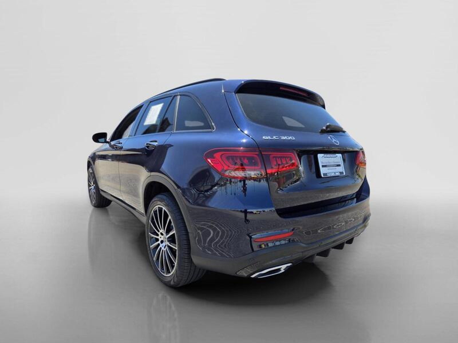 Certified 2022 Mercedes-Benz GLC 300 image 3