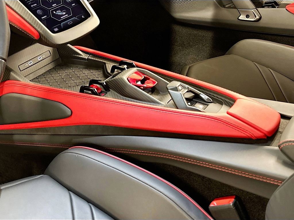 Used 2024 Lamborghini Revuelto image 30